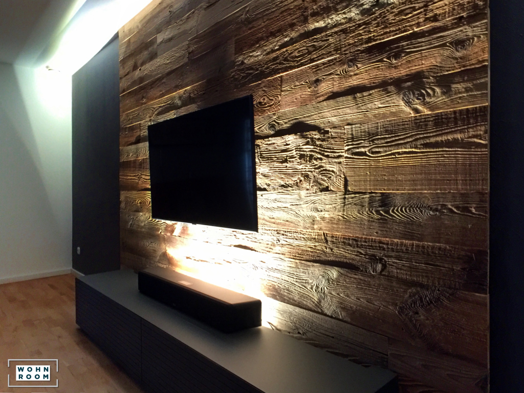 wandverkleidung_holz_scheunenholz_braun_altholz_holzwand_holzpaneele_wandpaneele_wandverkleidung_wohn-room