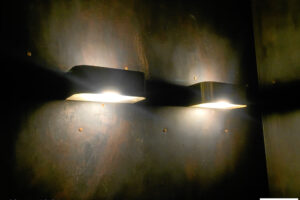 wandverkleidung_licht_paris_nosta_hi-lite_wohn-room