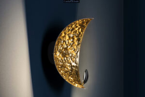wandverkleidung_licht_stchu_moon_05_gold_catellani&smith_wohn-room