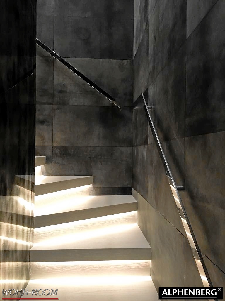 wandverkleidung_leder_boxer_black_alphenberg_lederfliesen_leathertiles_wohn-room