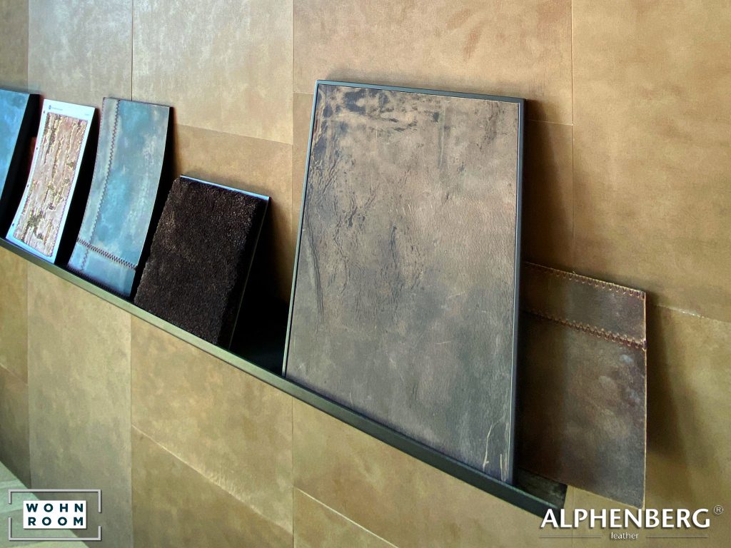 wandverkleidung_leder_boxer_stone_alphenberg_lederfliesen_leathertiles_wohn-room