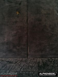 wandverkleidung_leder_vertigo_verarbeitung_alphenberg_wohn-room